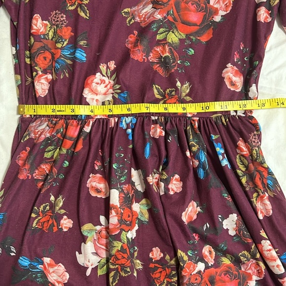 Comfy Fit Floral Long Sleeve Dress - Picture 16 of 16